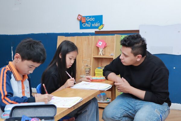 Học kém tiếng Anh