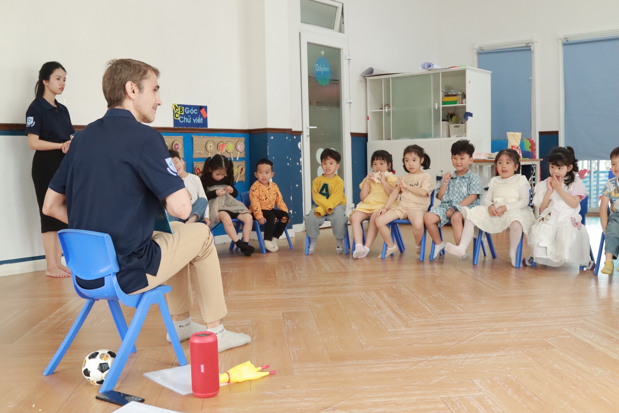 Học tiếng Anh từ sớm